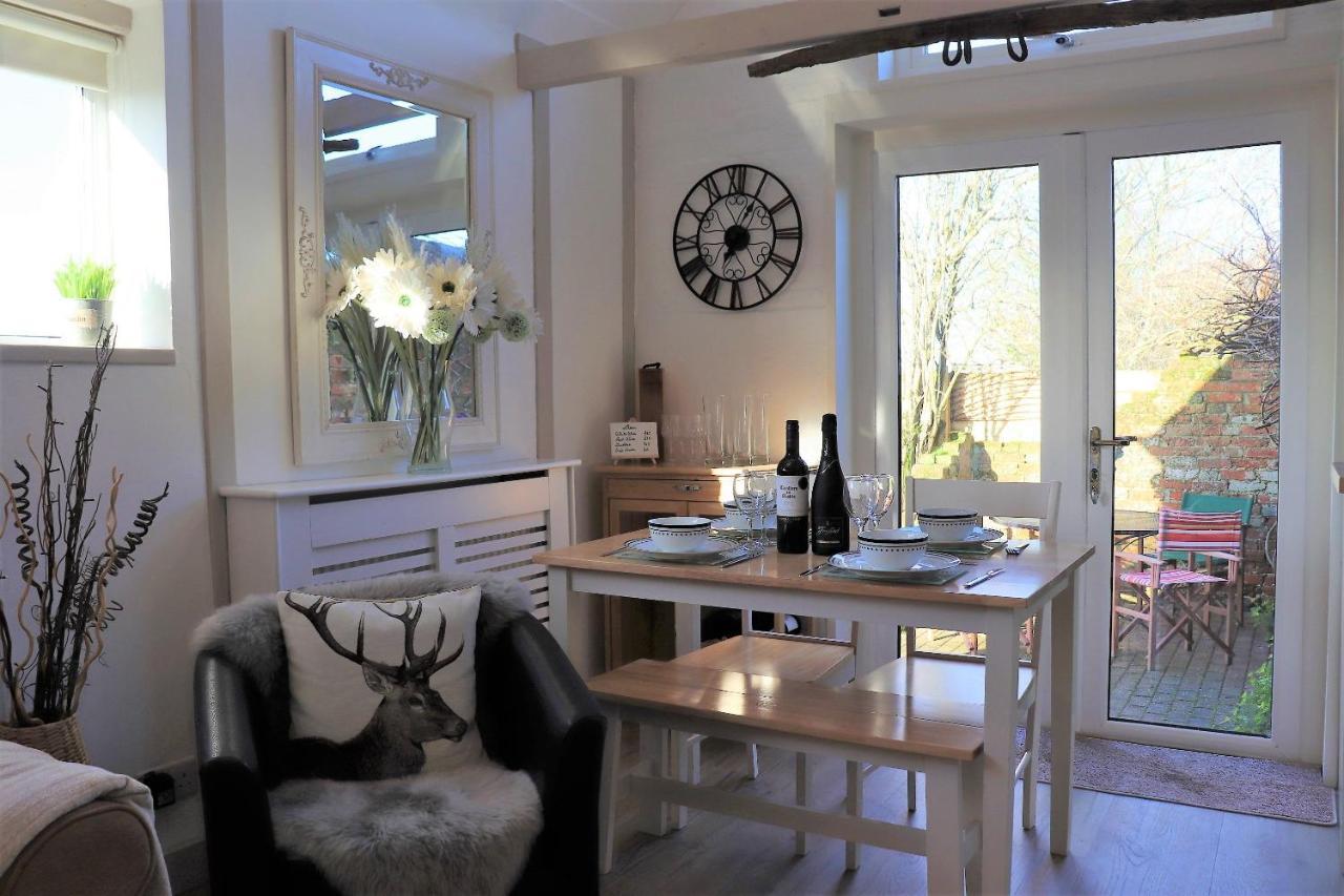 Beautiful Barn Conversion, 3 Bed, Hot Tub, Sauna, Gym, Enclosed Garden 赖德 外观 照片