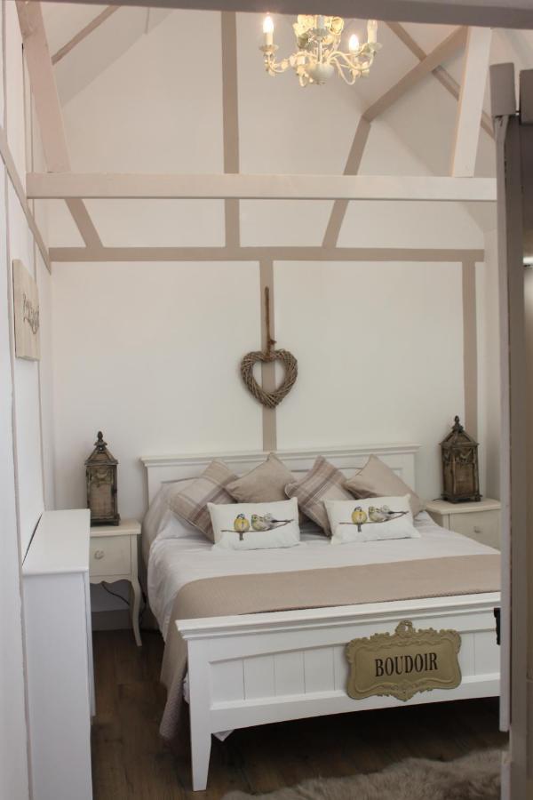 Beautiful Barn Conversion, 3 Bed, Hot Tub, Sauna, Gym, Enclosed Garden 赖德 外观 照片